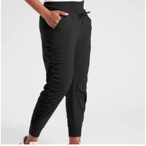 Athleta Attitude Pant - sz 4